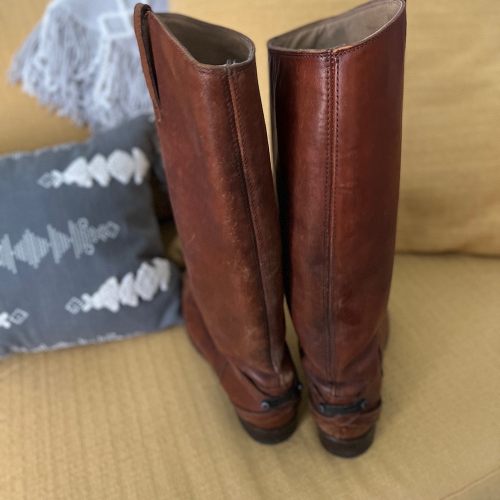 Frye riding boots barely worn